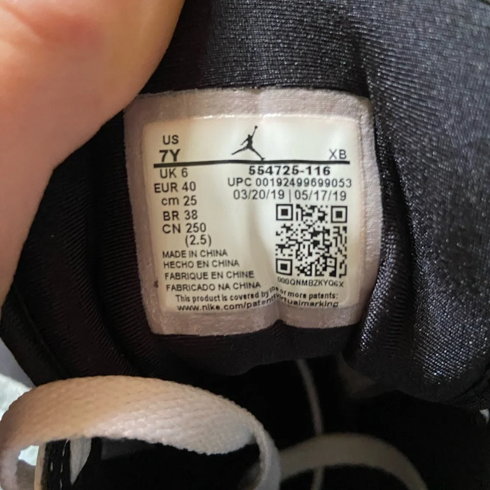 Air Jordan’s - Picture 3 of 4